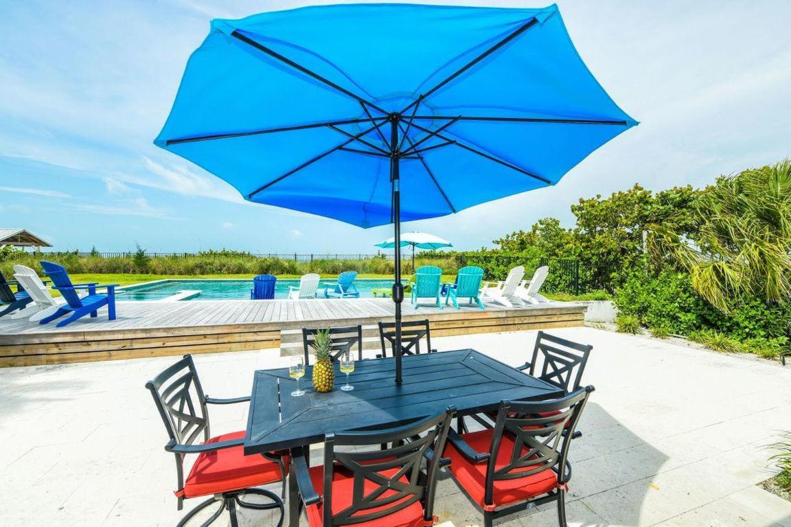 Beachfront Bungalow Holmes Beach Exterior photo