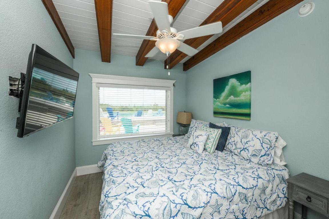 Beachfront Bungalow Holmes Beach Exterior photo