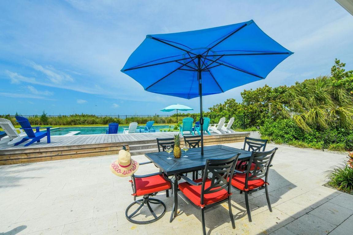 Beachfront Bungalow Holmes Beach Exterior photo